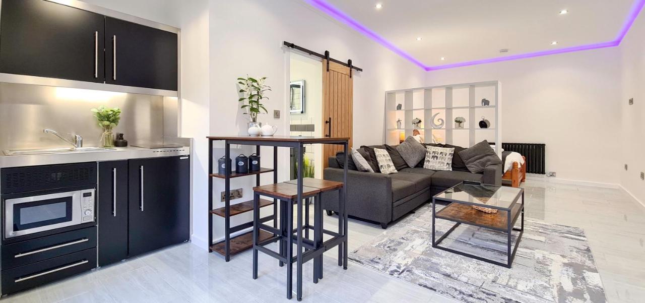 The Studio, Luxury Modern Apartment In The South Hams, Stunning Walks On The Doorstep, A 20 Minute Drive To The Beautiful Sandy Beaches, Quiet Courtyard Setting, Shops, Bars And Restaurants A Short Walk Away! Ivybridge Ngoại thất bức ảnh