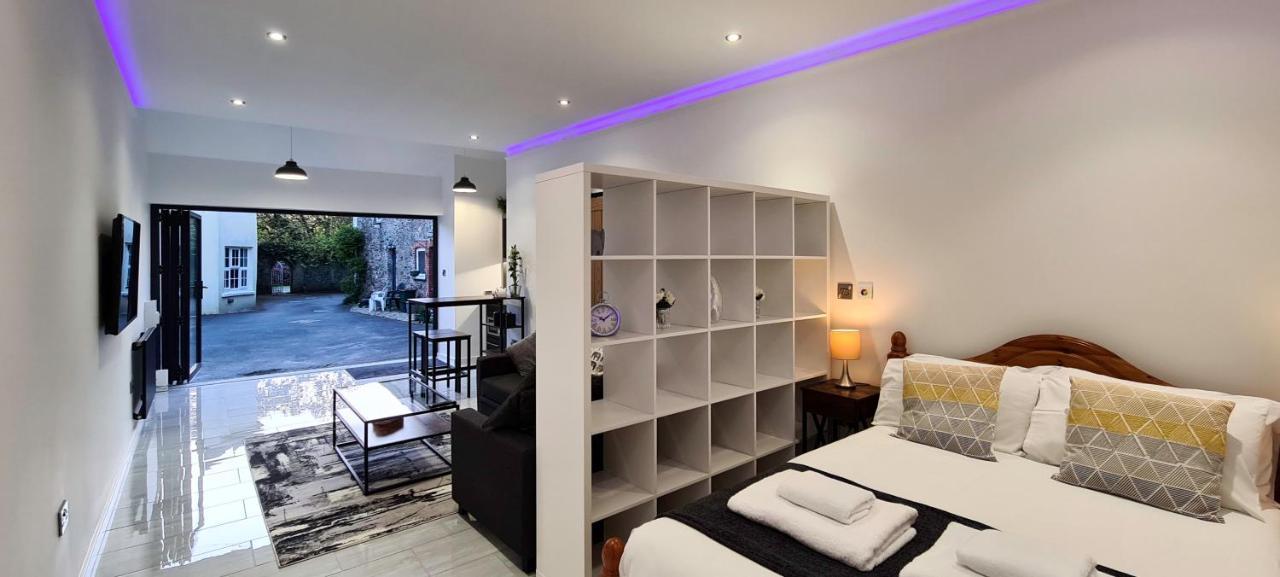 The Studio, Luxury Modern Apartment In The South Hams, Stunning Walks On The Doorstep, A 20 Minute Drive To The Beautiful Sandy Beaches, Quiet Courtyard Setting, Shops, Bars And Restaurants A Short Walk Away! Ivybridge Ngoại thất bức ảnh